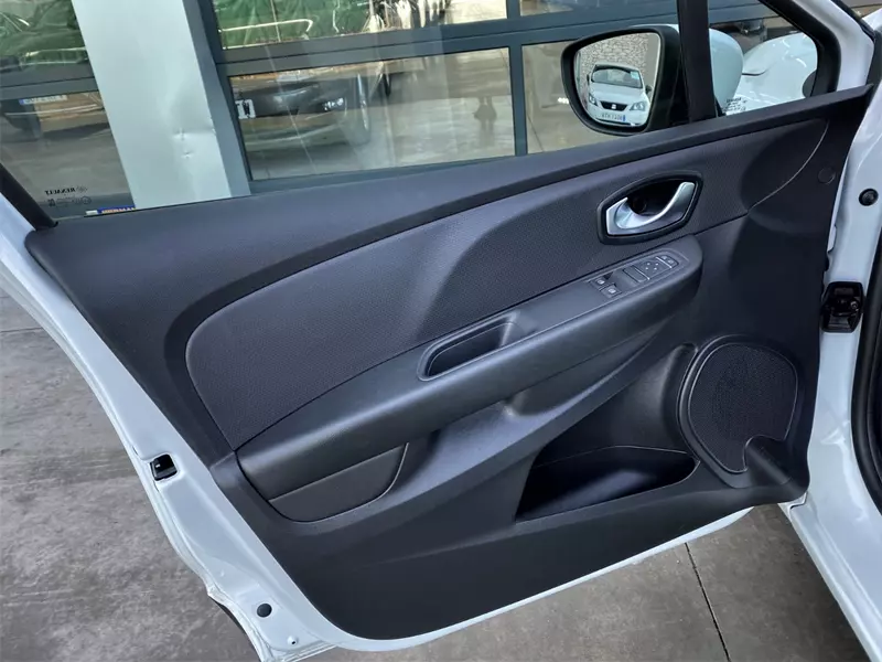 Renault Clio Business Energy TCe 75cv 18 75 CV Manual